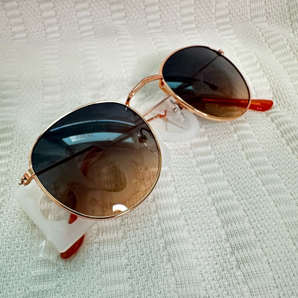 Stylish Rose Gold Sunglasses